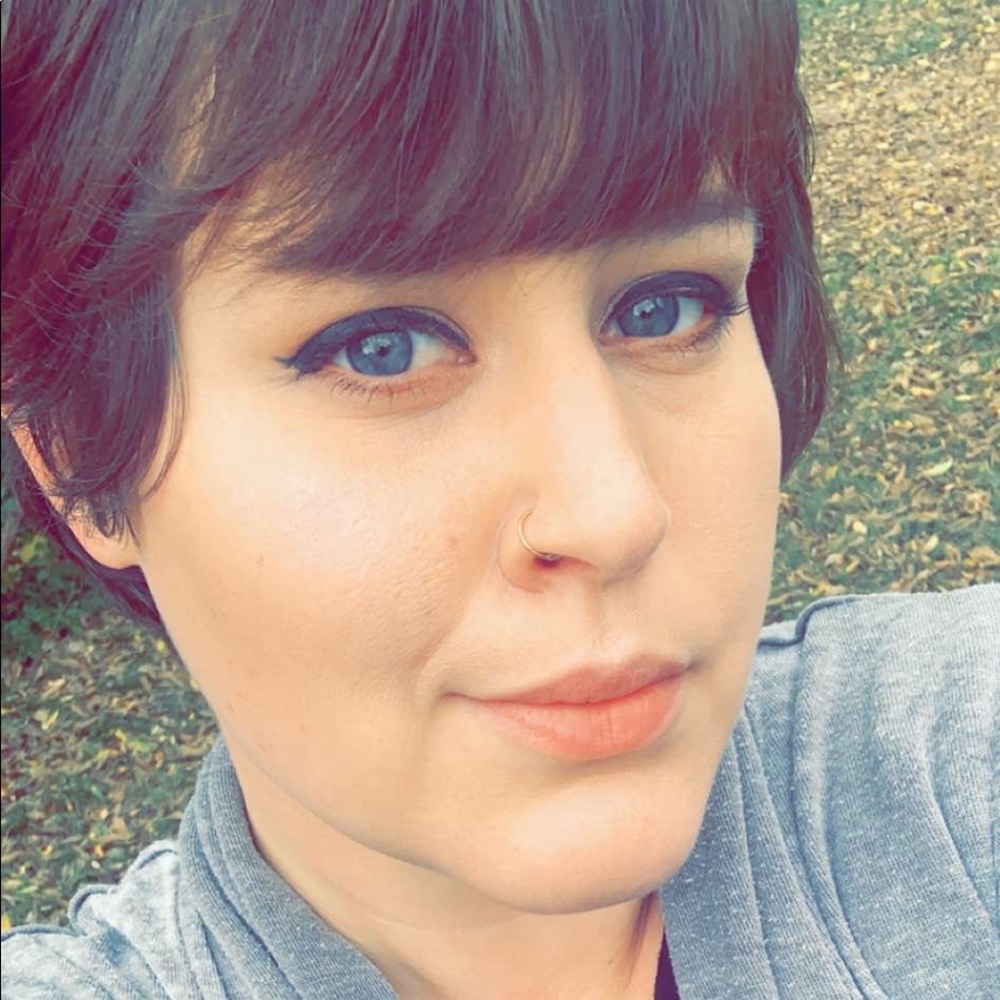 Meet your Posher, Lindsey